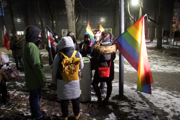 Zbi&oacute;rka podpis&oacute;w w sprawie legalnej aborcji