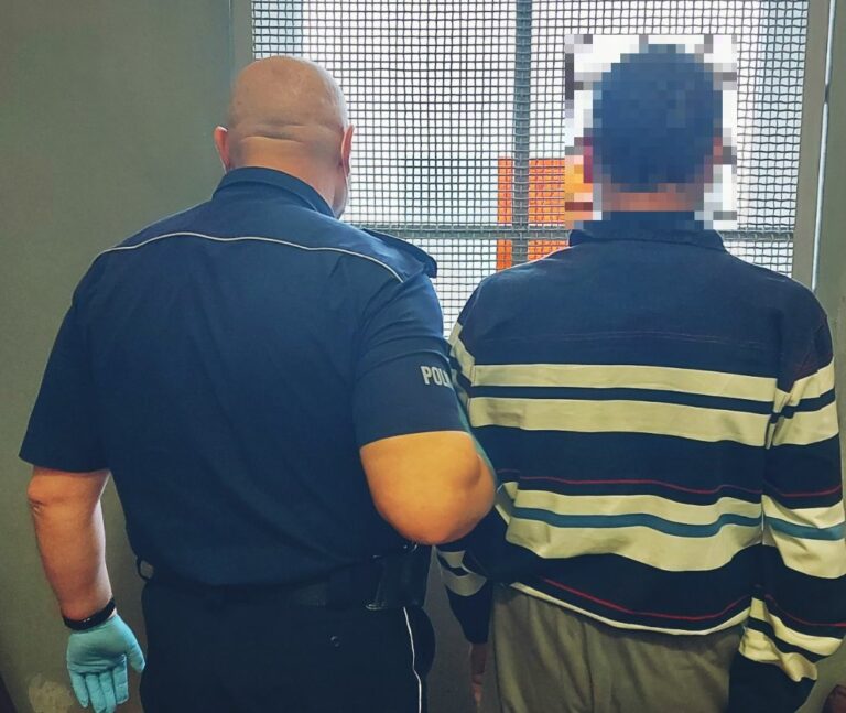 48-latek złośliwie niepokoił swoją matkę. Trafi do aresztu