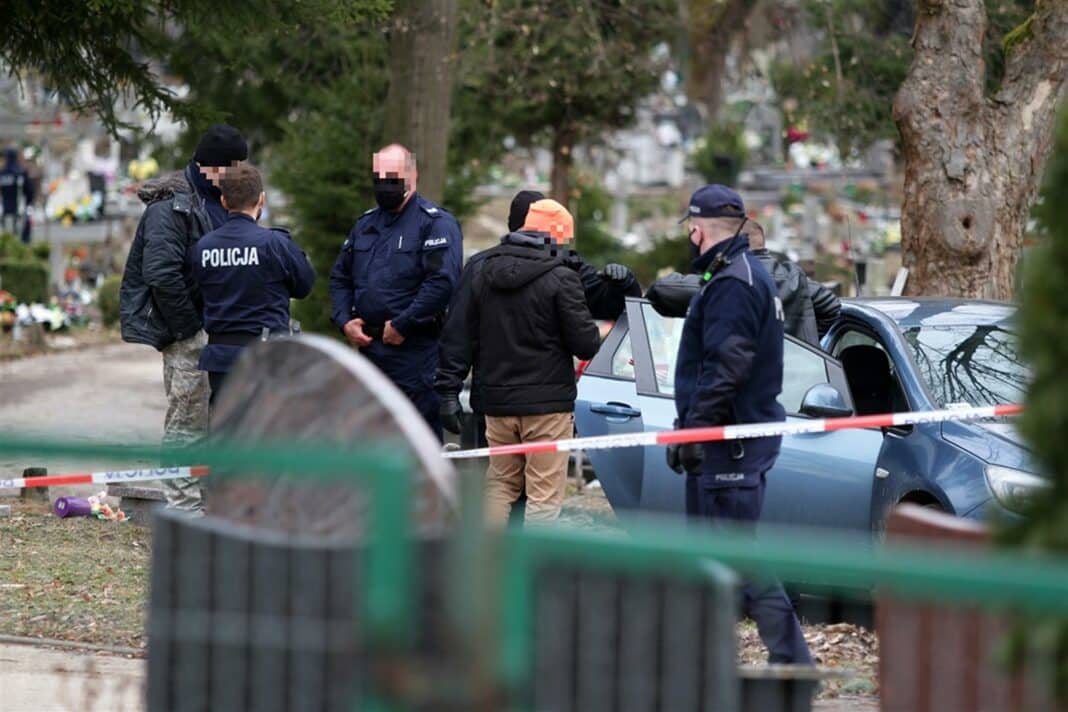 Policja znalazła osobę, która mogła dopuścić się zniszczenia grobów dzieci