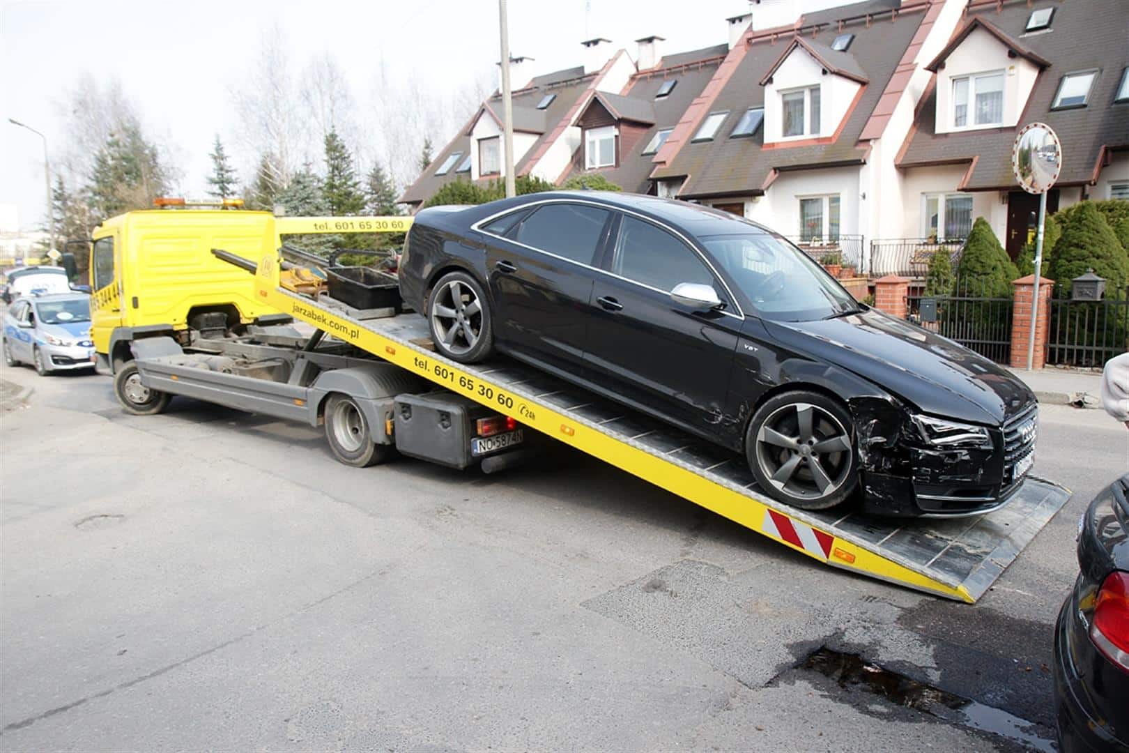 Audi zderzyło się z Audi na ul. Iwaszkiewicza