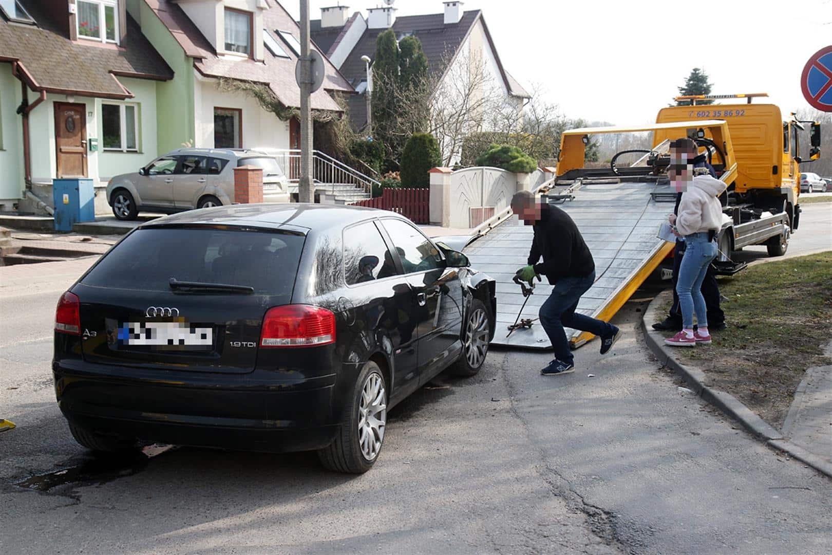 Audi zderzyło się z Audi na ul. Iwaszkiewicza