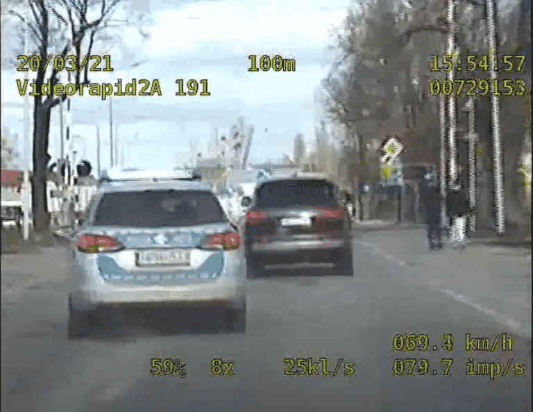 Nagrano pościg za 32-letnim piratem drogowym