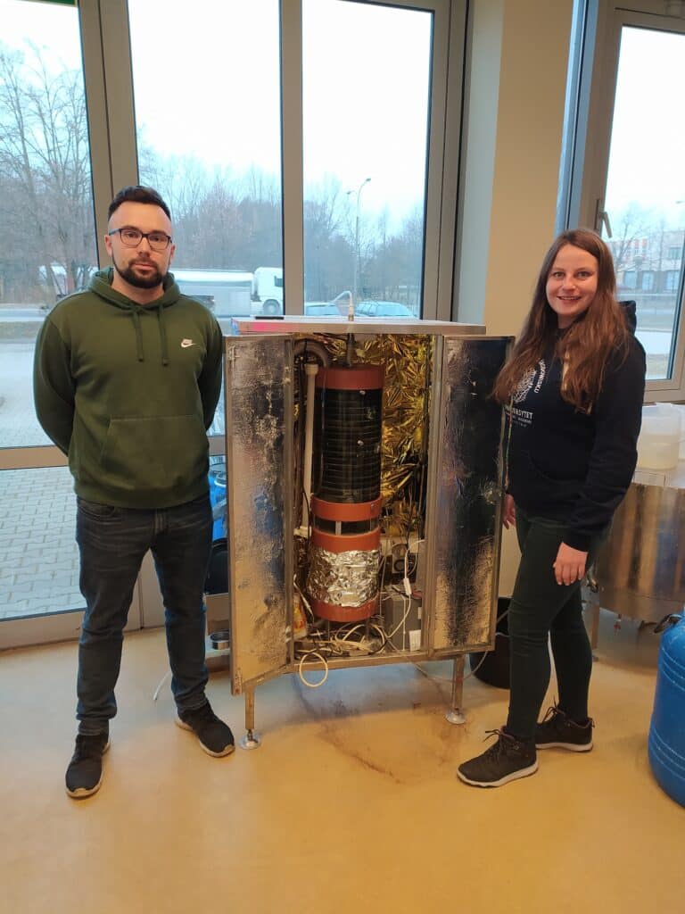 Naukowcy z Olsztyna stworzyli warunki umożliwiające rozwój roślinności na Marsie