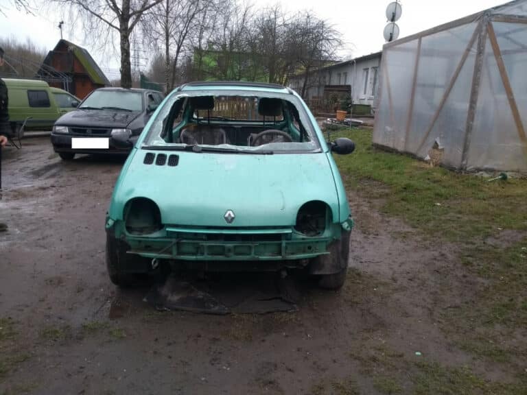 Mandat za demontaż pojazdu na podw&oacute;rku