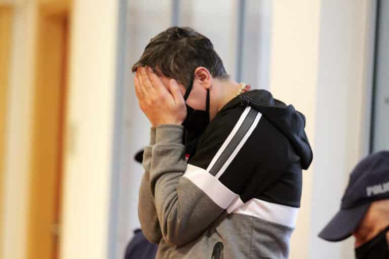 Sędzia uwierzy? Zapłakany Gruzin opowiadał o morderstwie na Jarotach. Nagranie z procesu