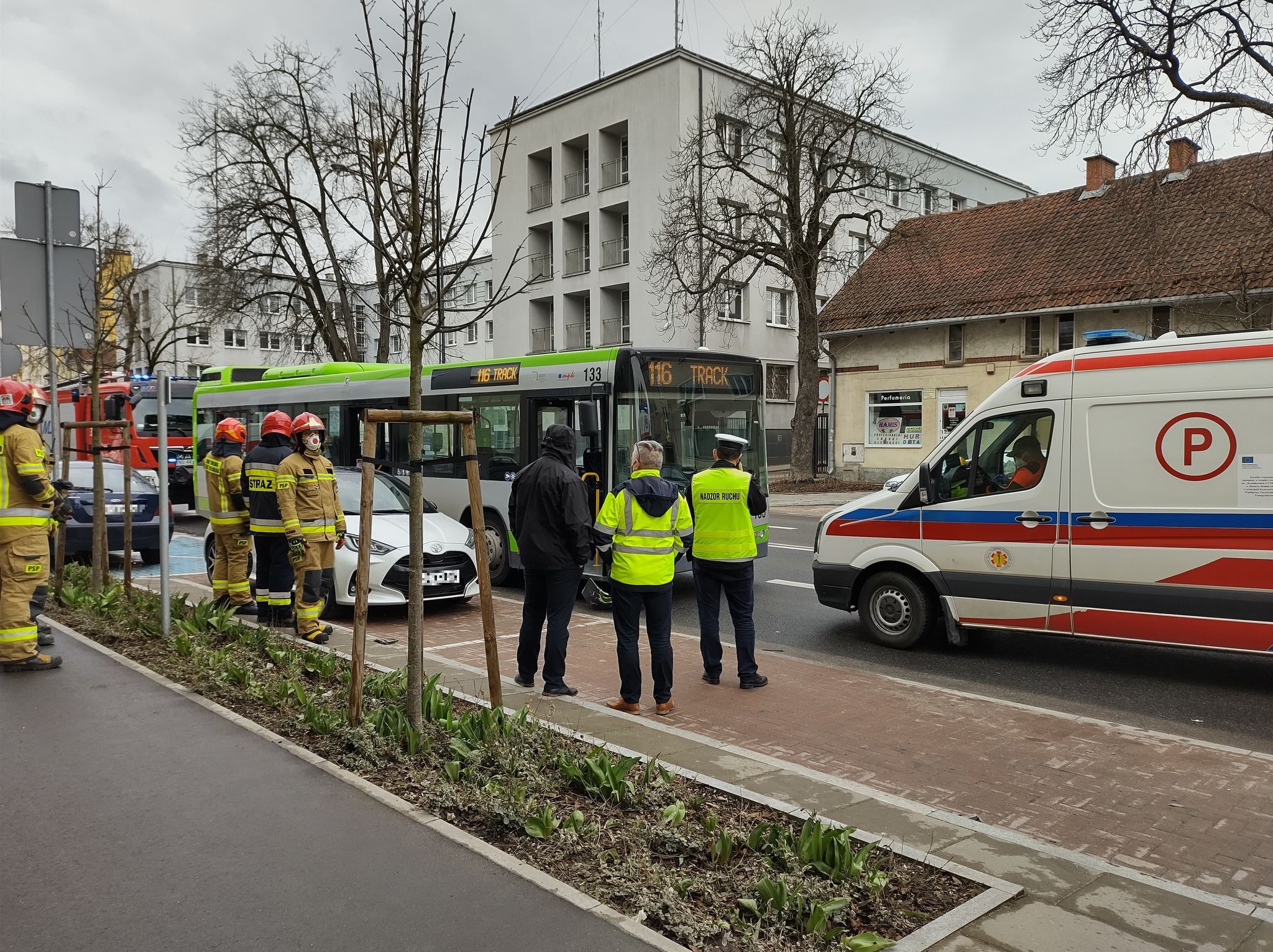 71-latek sprawca kolizji z autobusem miejskim wypadek Wiadomości, zPAP