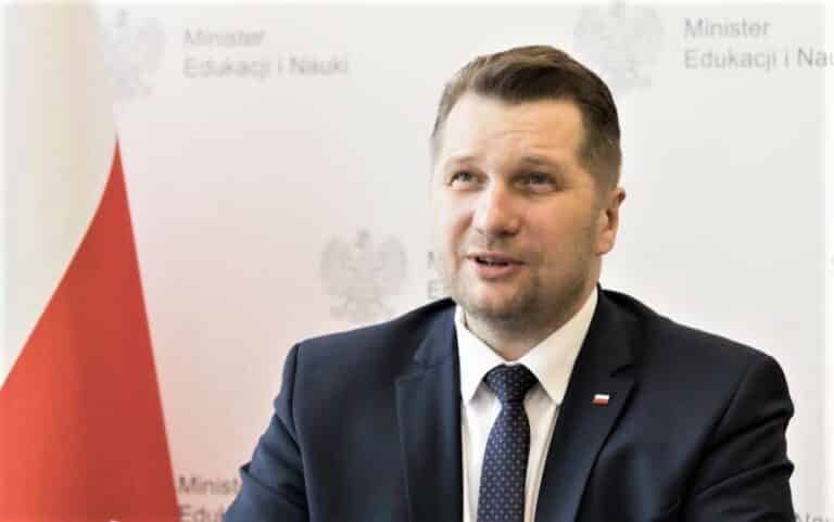 Minister Czarnek: egzamin maturalny i ósmoklasisty w tych terminach