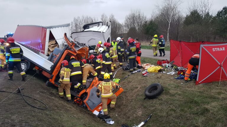 Śmiertelny wypadek na DK 16! Droga zablokowana