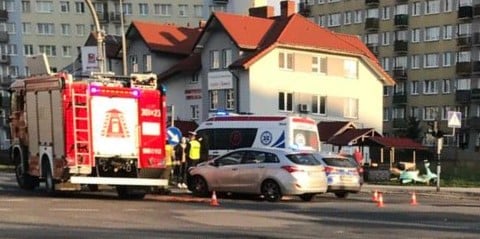 Kolizja Audi z Hyundaiem na skrzyżowaniu Dworcowa-Żołnierska wypadek Wiadomości