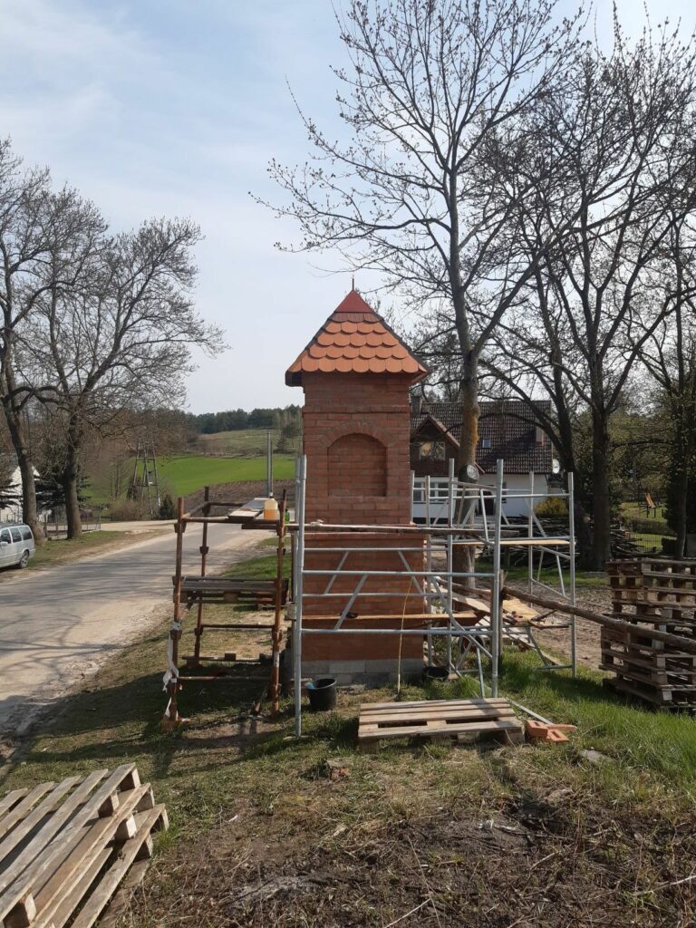 Nowe życie kapliczki w Starym Kawkowie