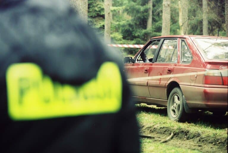 Tajemnicza zbrodnia na skraju lasu. Co się wydarzyło 25 lata temu?