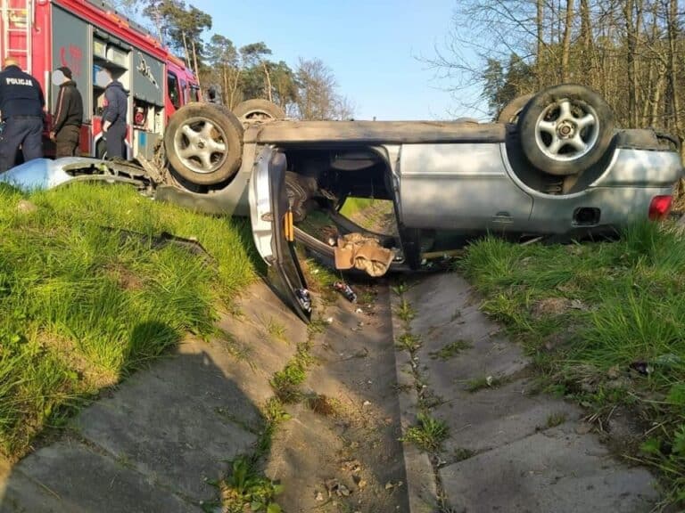 Dachowanie poza jezdnią