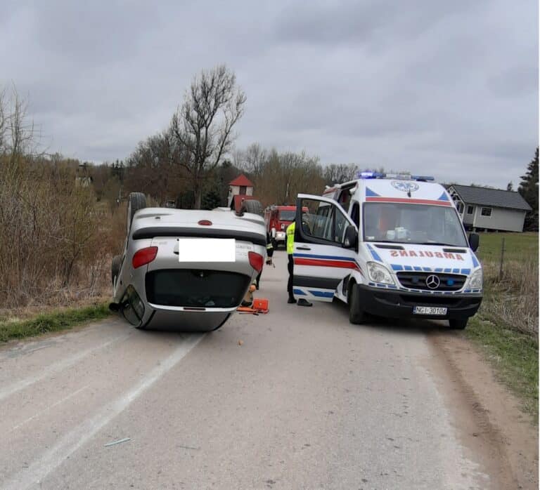 Dachowanie samochodu osobowego