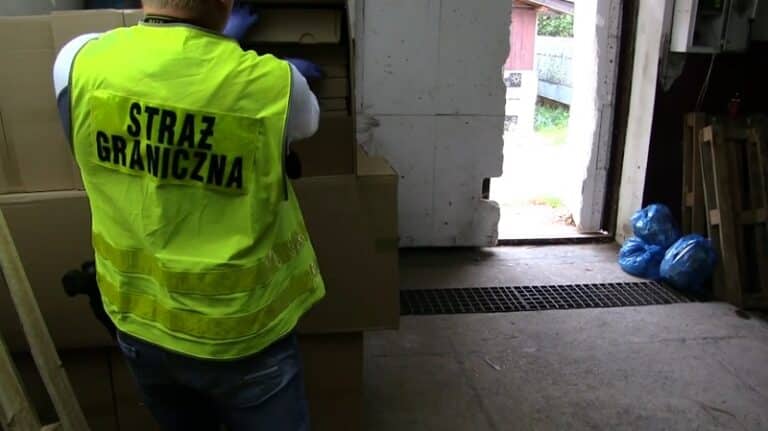 Międzynarodowa grupa przestępcza stanie przed sądem. Grozi im 10 lat więzienia