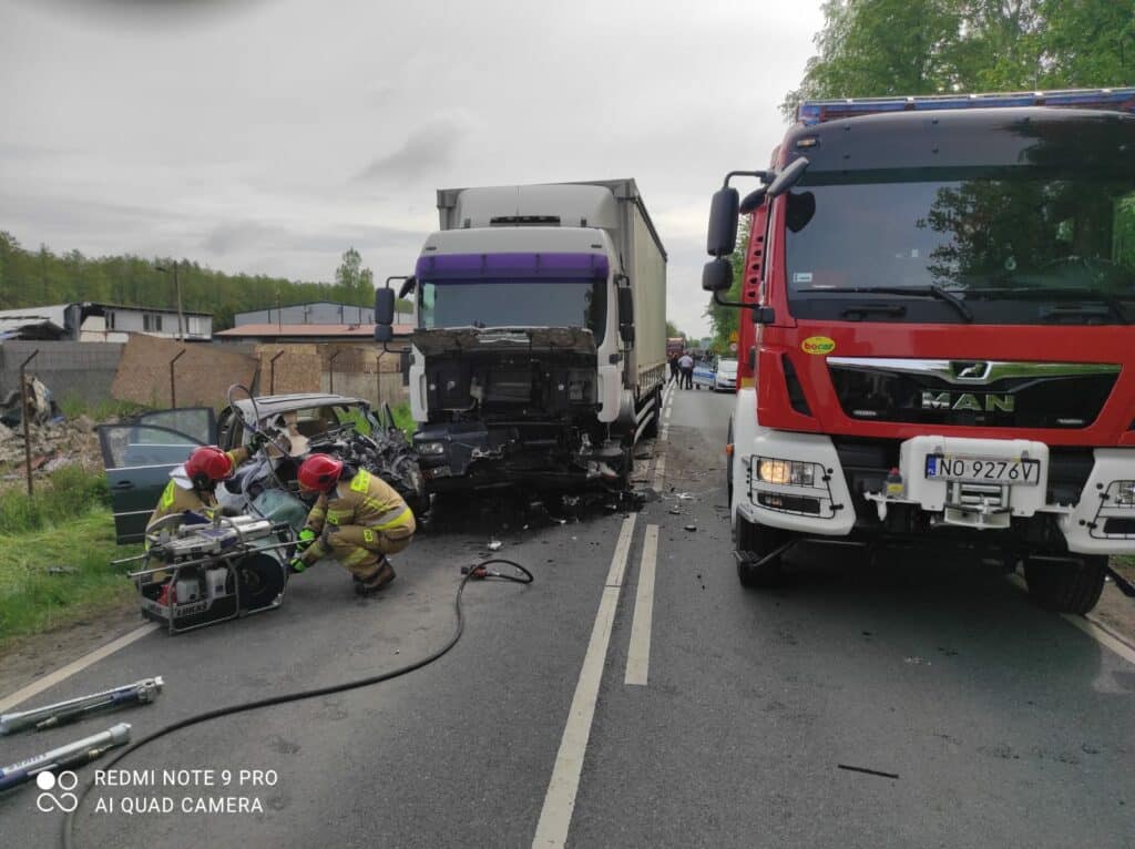 Poważny wypadek na DK16. Ciężko ranna kobieta zabrana przez LPR ruch drogowy Wiadomości, Ostróda