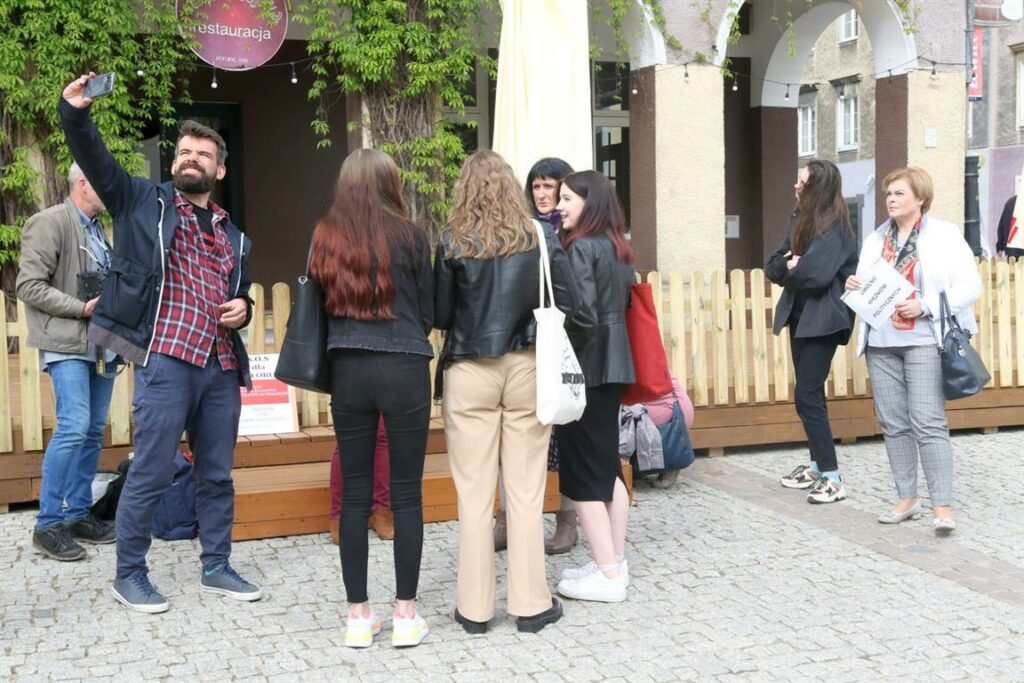 Solidarni z Białorusią zbierali podpisy na Starym Mieście Wiadomości, Olsztyn