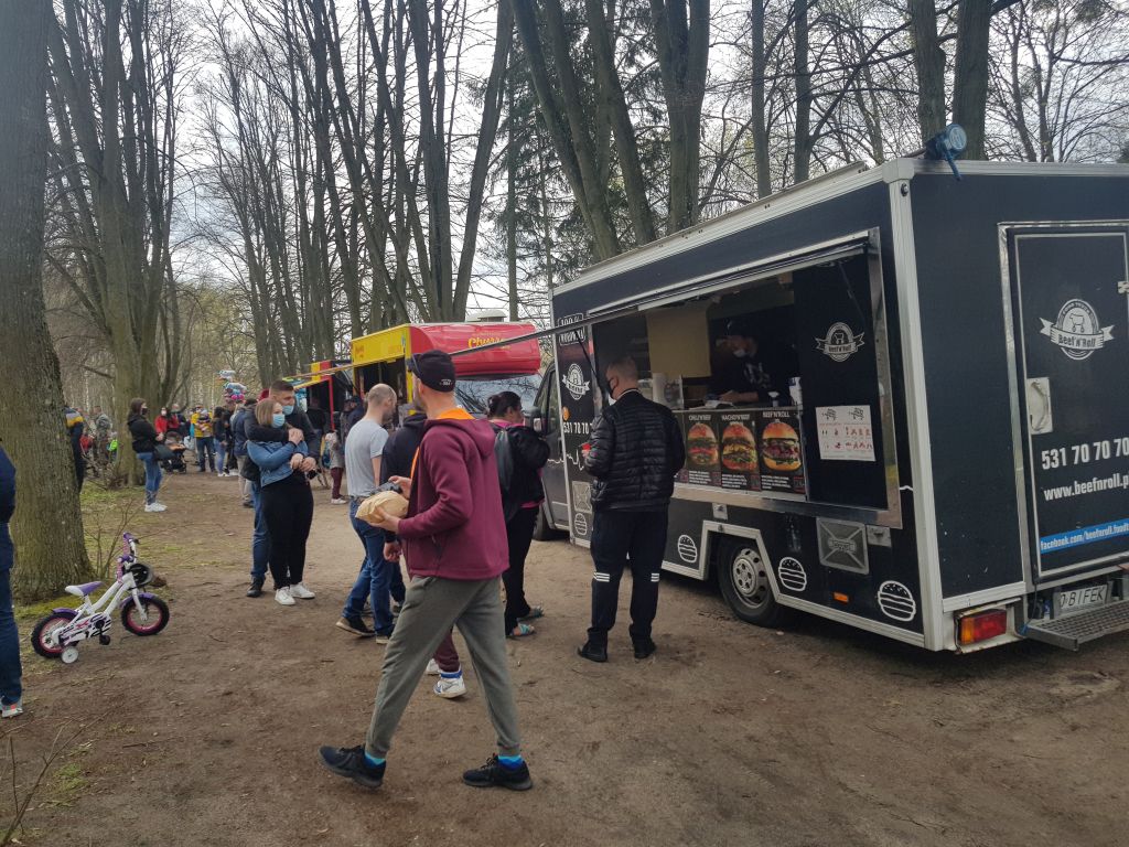 Tłumy na Festiwalu Smaków Food Trucków. Fotorelacja gastronomia Wiadomości, Olsztyn