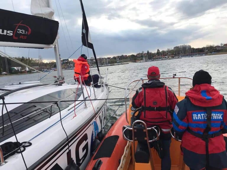 Spokojny weekend na jeziorach, ratownicy MOPR tylko raz udzielali pomocy