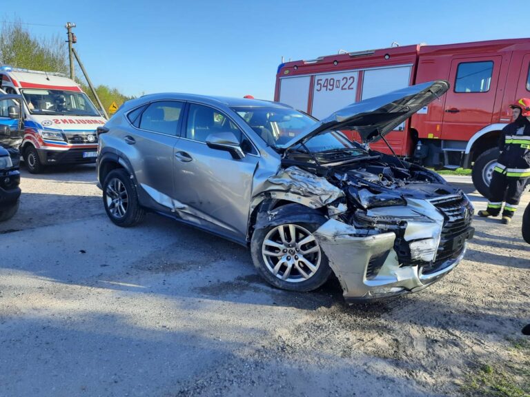 Źle wykonany manewr wyprzedzania zakończył się kolizją