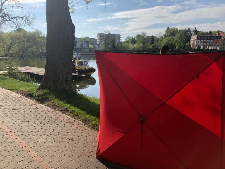 Ciało mężczyzny pływało tuż przy brzegu