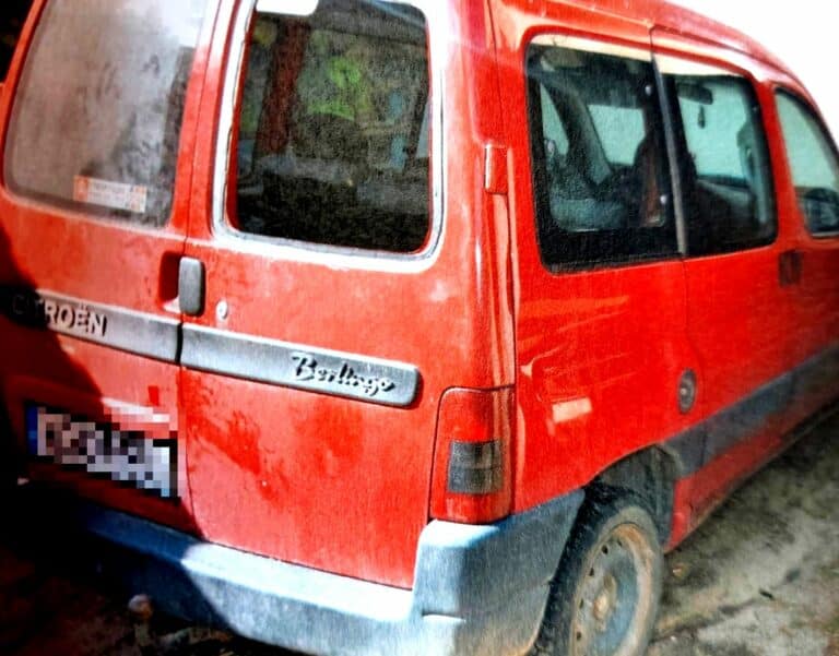 Wybił szybę w aucie grabiami. Straty oszacowano na ponad 2 tys. złotych