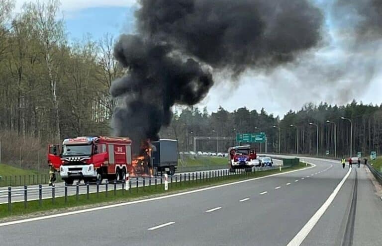 Pożar ciężar&oacute;wki na obwodnicy Olsztyna
