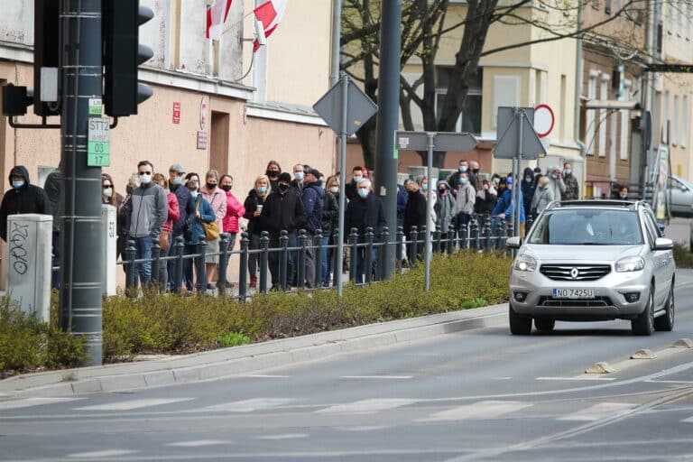 Olsztyn. Podano ile osób zostało zaszczepionych w mobilnym punkcie