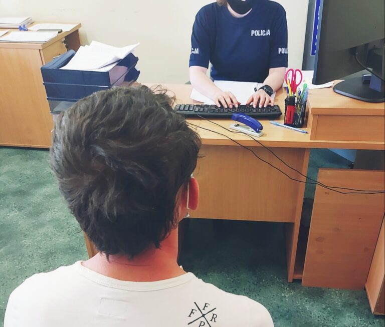 Zrobili sobie wycieczkę po naszym województwie. Po drodze kradli benzynę