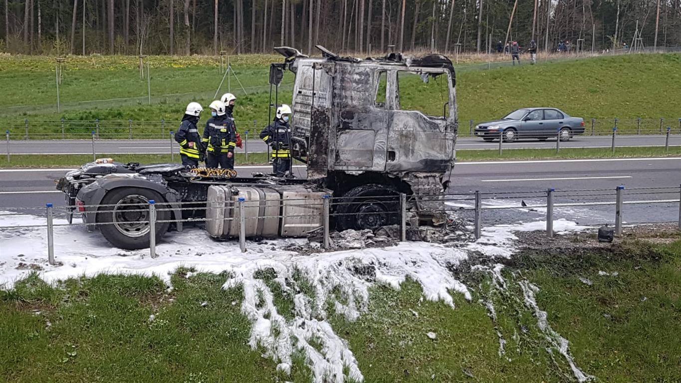 Pożar ciężarówki na obwodnicy Olsztyna pożar Wiadomości, Olsztyn