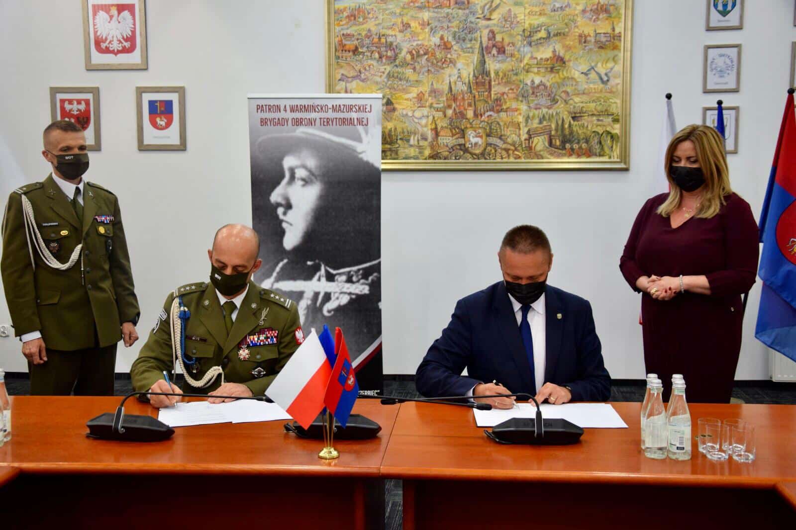 Terytorialsi podpisali porozumienie ze starostą olsztyńskim wojsko Olsztyn, Wiadomości, zemptypost, zPAP