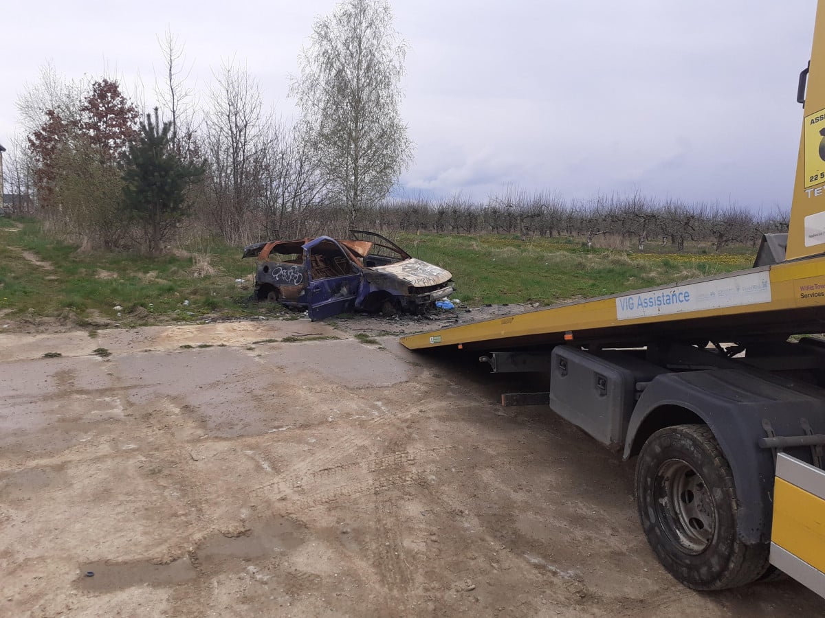 Usunięto kolejny wrak auta w Olsztynie Wiadomości, Olsztyn