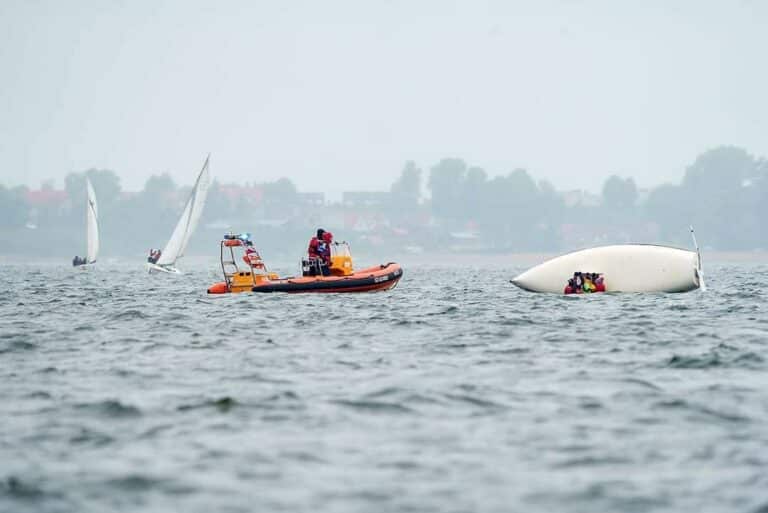 5-latkę zraniła śruba silnika jachtu