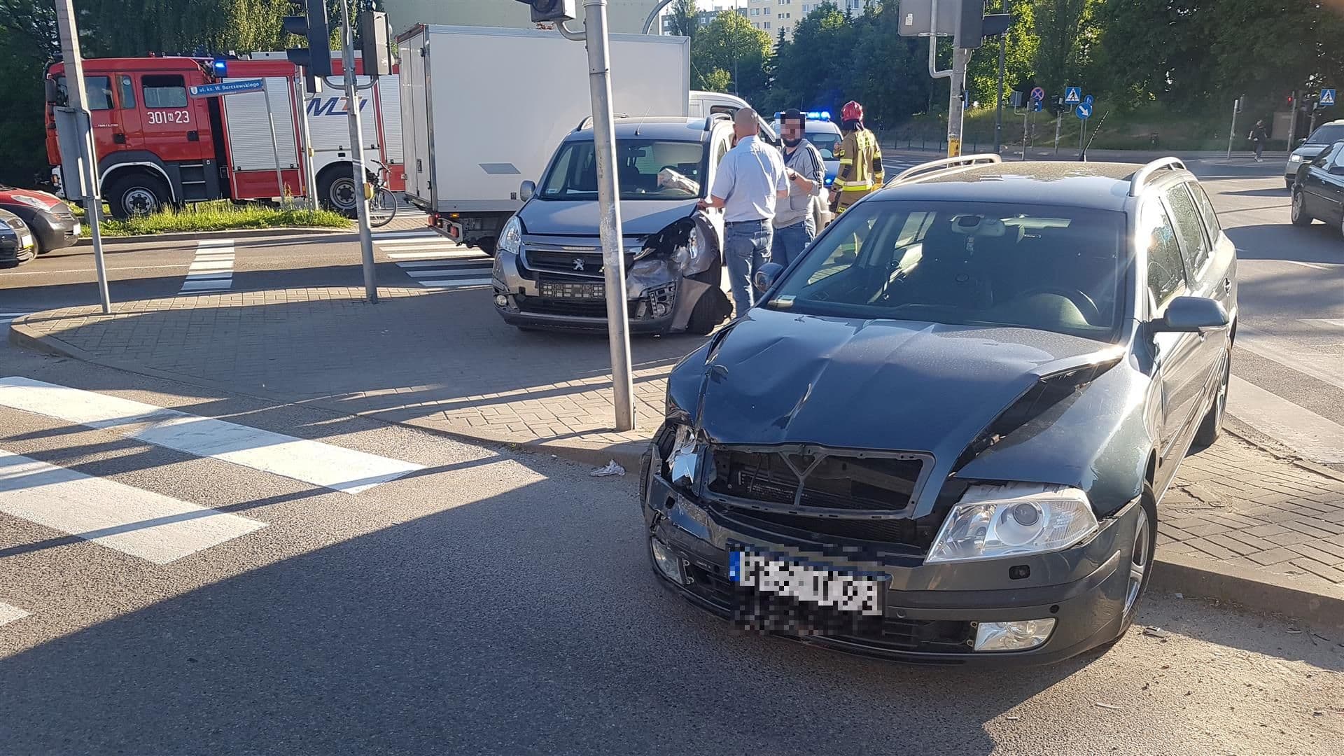 Nie ustąpiła pierwszeństwa. Kolizja na skrzyżowaniu w Olsztynie wypadek Wiadomości, Olsztyn