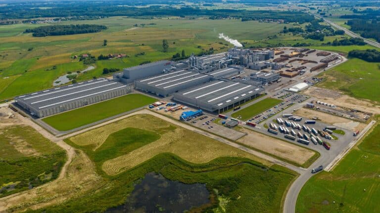 Minęły dwa lata od rozpoczęcia produkcji w pierwszej fabryce EGGER w Polsce