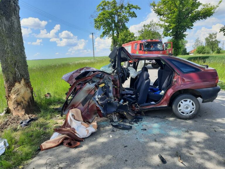 Tragiczny wypadek. Zginął kierowca Forda