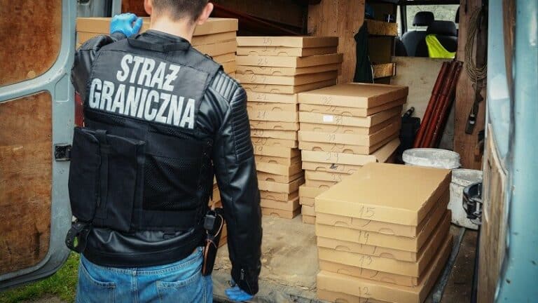 Rekordowy przemyt krajanki tytoniowej w minionym p&oacute;łroczu
