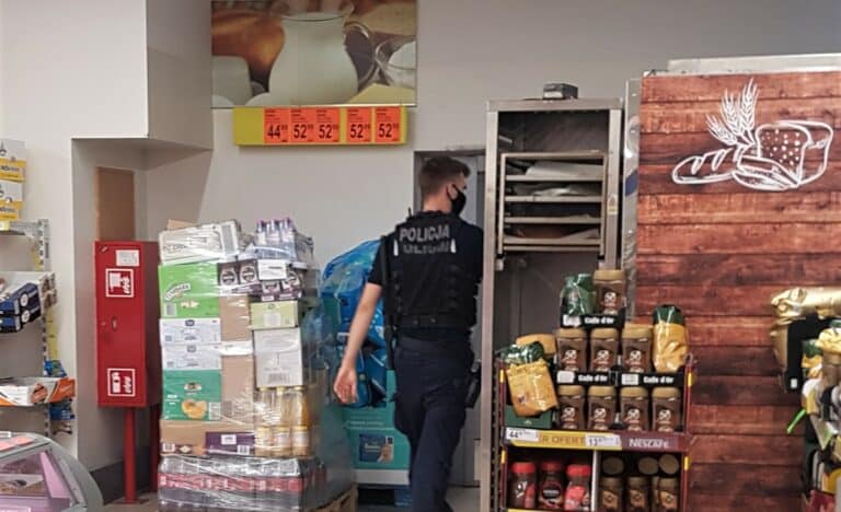 Nie spodziewał się tego. Po 6 latach został zatrzymany w supermarkecie