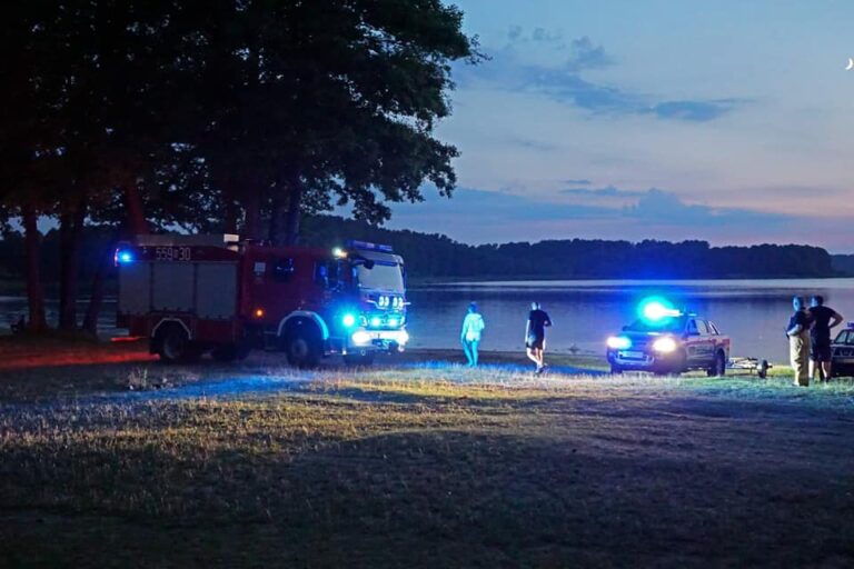 Wszczęto śledztwo ws. śmierci dwóch 18-latków w jeziorze Świętajno