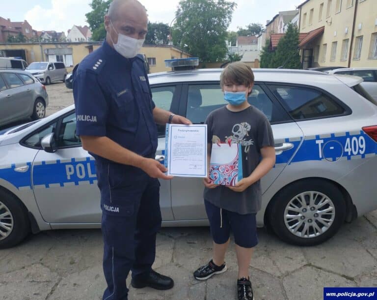 Komendant podziękował 12-latkowi, który pomógł ująć sprawcę zdarzenia drogowego
