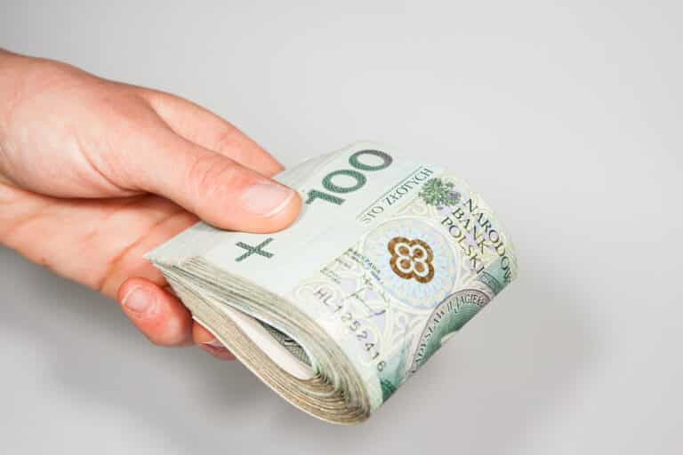 Dramat. 89-latka uwierzyła w legendę. Straciła 200 tysięcy złotych