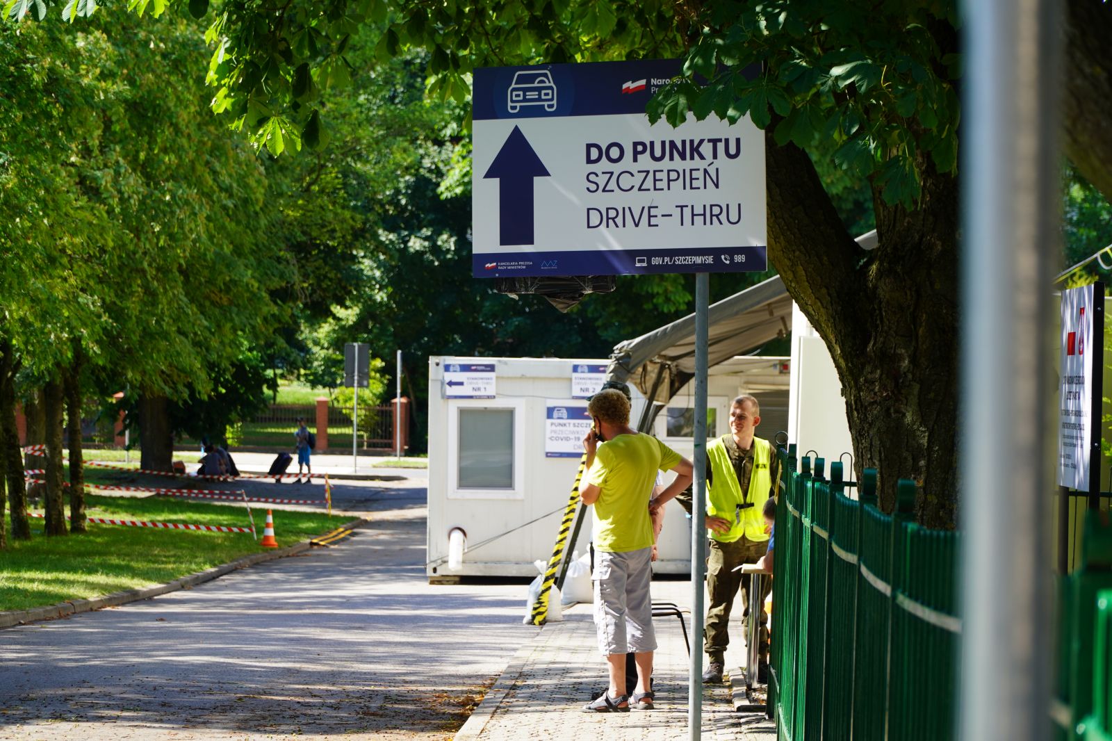 Turyści mogą skorzystać z mobilnego punktu szczepień. Trudno go jednak znaleźć Wiadomości, Giżycko, zPAP