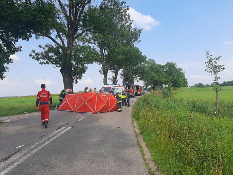 Śmiertelny wypadek. Motocyklista bez uprawnień zginął na miejscu