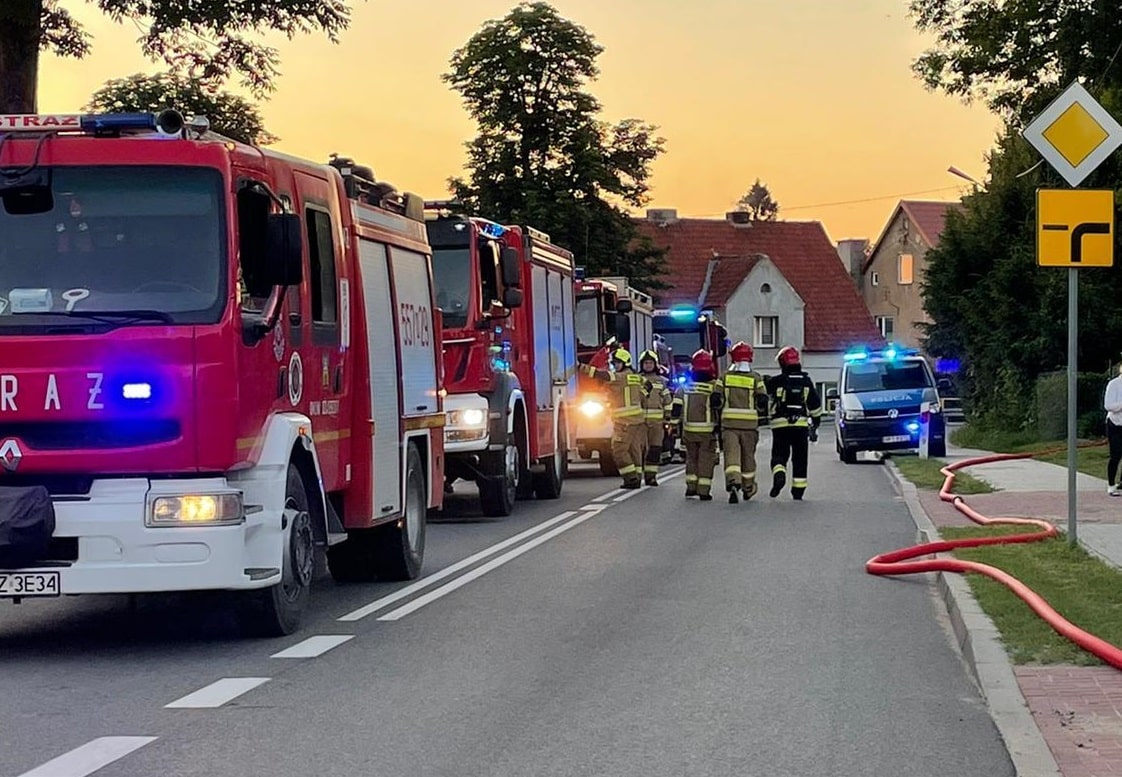 Rozszczelnienie zbiornika z gazem na stacji paliw. Ewakuowano 19 osób Olsztyn, Wiadomości, Wideo