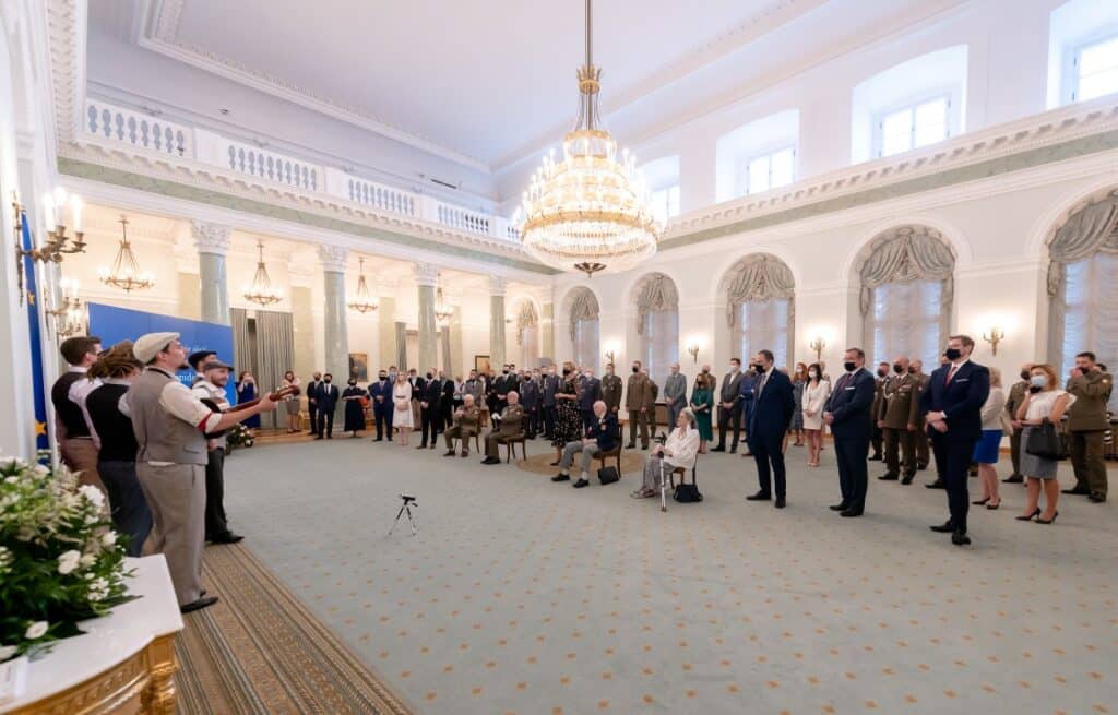 Pierwsza Dama osobiście podziękowała terytorialsom za akcję „Obiady dla Bohaterów” wojsko Wiadomości