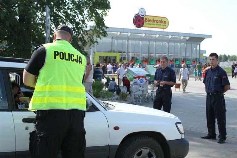 Biedronka otwiera sklepy w niedzielę