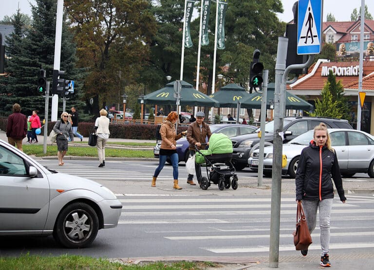 Z Olsztyna zniknie sygnalizacja świetlna na przejściach? Są nowe przepisy