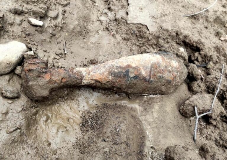 Granat na pasie granicznym. Zajęli się nim saperzy