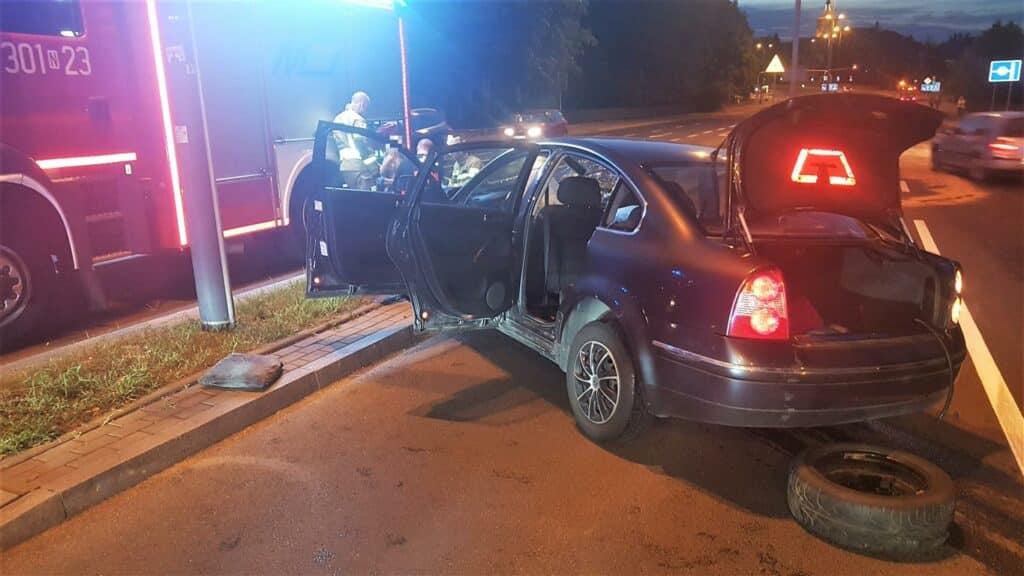 Poważny wypadek na olsztyńskim skrzyżowaniu. Dwie osoby trafiły do szpitala wypadek Wiadomości, Olsztyn