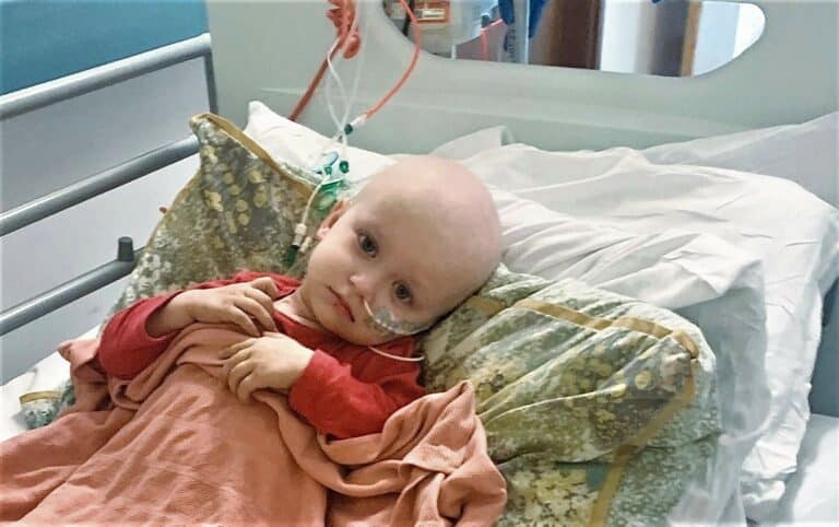 Tata przejedzie 600 km rowerem żeby ratować życie c&oacute;rki