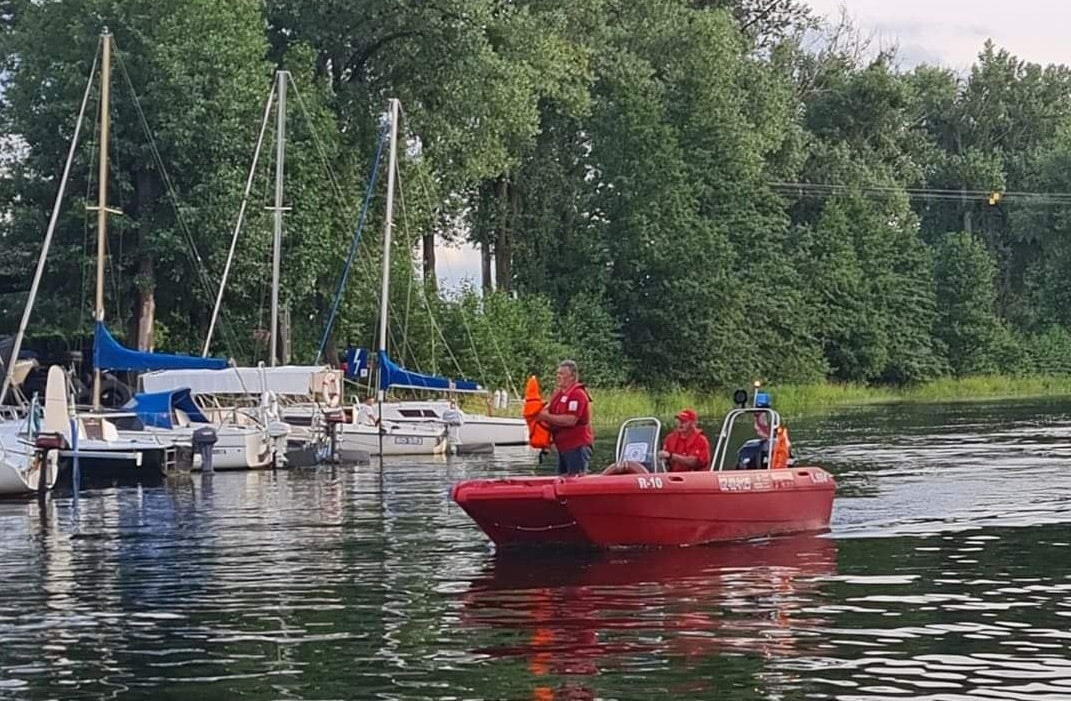 Nie żyje jeden z żeglarzy, który został porażony prądem śmierć Galerie, Olsztyn